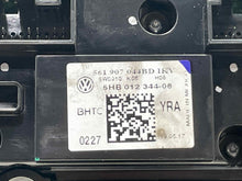 Load image into Gallery viewer, Temperature Controls Volkswagen Passat 2017 - NW512956
