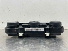 Load image into Gallery viewer, Temperature Controls Volkswagen Passat 2017 - NW512956
