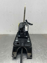 Load image into Gallery viewer, Floor Shifter Volkswagen Passat 2017 - NW512896
