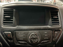 Load image into Gallery viewer, Info-Gps Screen  PATHFINDER 2020 - NW512963
