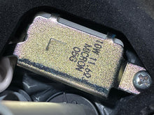 Load image into Gallery viewer, OUTER TAIL LIGHT LAMP Lexus RX350 2010 10 2011 11 2012 12 Left - NW514179
