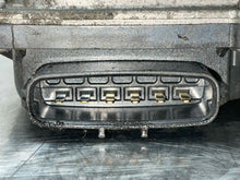 Load image into Gallery viewer, THROTTLE BODY Volvo S60 XC60 2013 13 2014 14 2015 15 - NW514659
