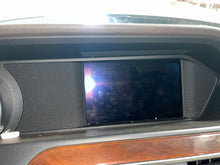 Load image into Gallery viewer, INFO-GPS SCREEN C250 C300 C350 C63 Gl350 Gl450 Gl550 GL63 AMG 12-16 - NW514941
