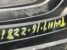 Load image into Gallery viewer, Grille  BMW 228I 2016 - NW514928
