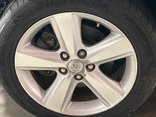 Load image into Gallery viewer, WHEEL RIM Toyota Camry 10 11 17x7 ALLOY - NW515118
