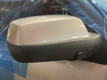 Load image into Gallery viewer, [INVENTORYCAR_YEAR_MAKE_MODEL] SIDE VIEW DOOR MIRROR Right - NW515236
