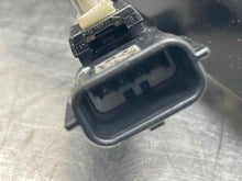 Load image into Gallery viewer, Exterior Door Handle Pathfinder 13 14 15 16 17 18 19 20 Right - NW516371
