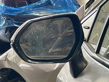 Load image into Gallery viewer, SIDE VIEW DOOR MIRROR - NW517094
