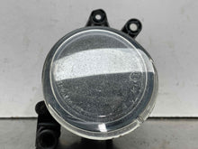 Load image into Gallery viewer, FOG LAMP LIGHT Volvo V50 05 06 07 Bumper Mounted Right - NW517215
