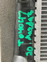 Load image into Gallery viewer, RADIATOR - NW517410

