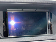 Load image into Gallery viewer, INFO-GPS SCREEN CLS550 CLS63 E350 E550 E63 10 11 12 13 - NW517877
