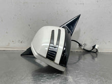 Load image into Gallery viewer, SIDE VIEW DOOR MIRROR E300 E350 E400 E550 E63 10 11 12 13 Right - NW517759
