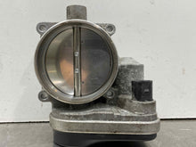 Load image into Gallery viewer, THROTTLE BODY BMW 650i 550i 750i X5 2006 06 2007 07 08 09 10 - NW518521
