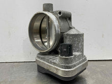 Load image into Gallery viewer, THROTTLE BODY BMW 650i 550i 750i X5 2006 06 2007 07 08 09 10 - NW518521
