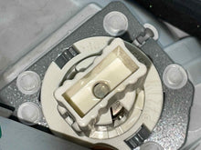 Load image into Gallery viewer, OUTER TAIL LIGHT LAMP 750i 750il 750LI 760li Alpina B7 06-08 Right - NW518525
