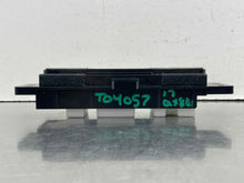 Load image into Gallery viewer, REAR TEMPERATURE CONTROLS Infiniti QX56 QX80 2011-2019 - NW518351
