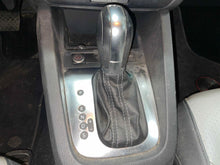 Load image into Gallery viewer, Floor Shifter Volkswagen Jetta 2013 - NW518296
