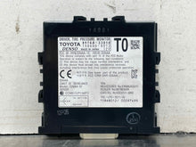 Load image into Gallery viewer, SUSPENSION CONTROL MODULE COMPUTER Lexus ES300H ES350 2013 13 - NW518185
