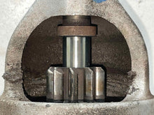 Load image into Gallery viewer, [INVENTORYCAR_YEAR_MAKE_MODEL] STARTER MOTOR - NW519370

