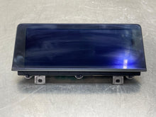 Load image into Gallery viewer, Info-Gps Screen  BMW M235I 2014 - NW519271
