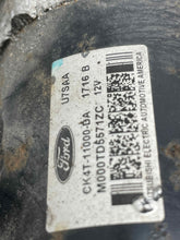 Load image into Gallery viewer, [INVENTORYCAR_YEAR_MAKE_MODEL] STARTER MOTOR - NW519689

