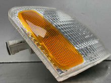 Load image into Gallery viewer, PARKLAMP Volkswagen Passat 1998 98 1999 99 2000 00 2001 01 Left - NW519554
