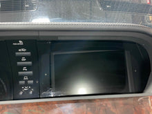 Load image into Gallery viewer, INFO-GPS SCREEN CL550 CL600 CL63 CL65 S450 Cdn S550 S600 S63 07-09 - NW520010

