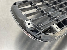 Load image into Gallery viewer, GRILLE S450 Cdn S550 S600 S63 S65 SL55 SL550 SL600 SL63 SL65 07-09 - NW519983
