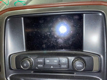 Load image into Gallery viewer, Info-Gps Screen  SILVERADO 1500 PICKUP 2017 - NW520008
