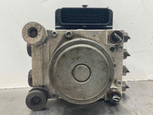 Load image into Gallery viewer, ABS Pump  SILVERADO 1500 PICKUP 2017 - NW519776
