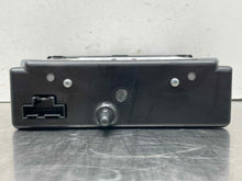 Load image into Gallery viewer, Radio  SILVERADO 1500 PICKUP 2017 - NW520080
