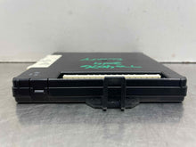 Load image into Gallery viewer, Computer Toyota Camry 2016 - NW520358
