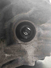 Load image into Gallery viewer, Transmission  RAV4 2015 - NW520909

