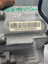 Load image into Gallery viewer, TRANSFER CASE BMW X1 2012 12 2013 13 2014 14 2015 15 - NW521575
