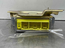 Load image into Gallery viewer, AIR BAG COMPUTER Lexus RX300 2000 00 2001 01 02 03 - NW521114
