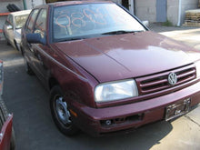 Load image into Gallery viewer, DISTRIBUTOR Golf Jetta Passat 1993 93 1994 94 1995 95 - 30338
