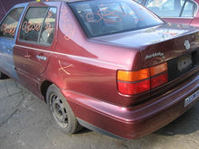 Load image into Gallery viewer, DISTRIBUTOR Golf Jetta Passat 1993 93 1994 94 1995 95 - 30338
