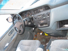 Load image into Gallery viewer, HEADLIGHT LAMP ASSEMBLY Honda Odyssey 99 00 01 02 03 04 Left - 819987
