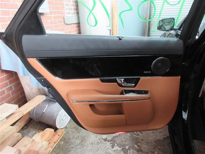 REAR INTERIOR DOOR TRIM PANEL Jaguar Vanden Pl XJ XJL 2013 13 - 1001236