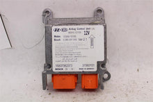 Load image into Gallery viewer, AIR BAG CONTROL MODULE COMPUTER Kia Rondo 07 08 09 10 11 12 - 1004317
