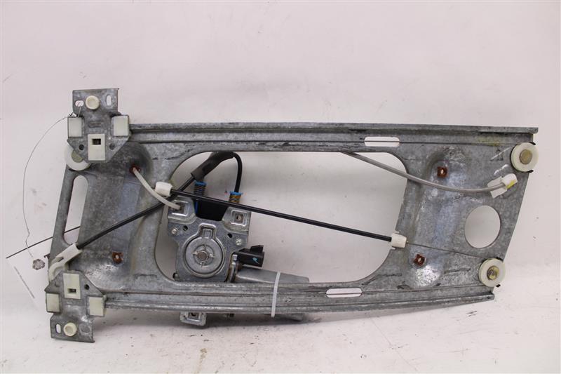 FRONT WINDOW REGULATOR Pontiac Grand Prix 1997 97 1998 98 99 00 01 02 Right - 1005613