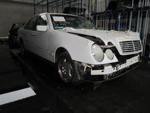 Load image into Gallery viewer, SIDE VIEW MIRROR E300D E320 E430 E55 96 97 98 99 Right - 1148219
