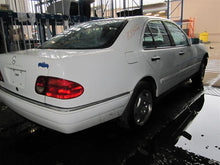 Load image into Gallery viewer, SIDE VIEW MIRROR E300D E320 E430 E55 96 97 98 99 Right - 1148219
