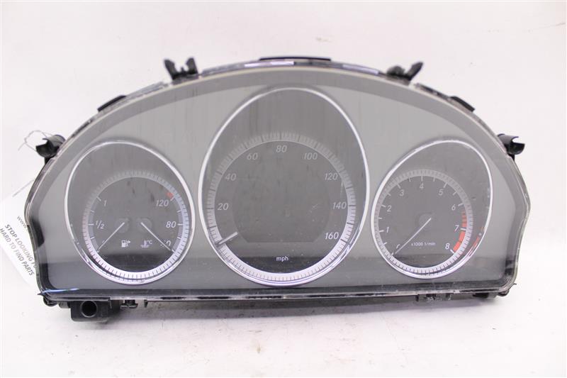 SPEEDOMETER CLUSTER Mercedes-Benz C250 C300 C350 C63 2010 10 - 1006724
