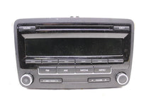Load image into Gallery viewer, CD PLAYER RADIO Volkswagen Beetle Jetta Passat 11 12 13 14 - 1007253
