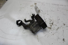 Load image into Gallery viewer, POWER STEERING PUMP Pathfinder Frontier Xterra 2005 05 06 07 08 09 - 13 - 1012248
