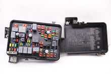 Load image into Gallery viewer, FUSE BOX Chevrolet Equinox GMC Terrain 2010 10 - 1012736
