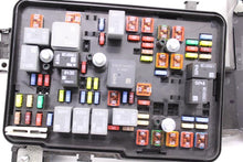 Load image into Gallery viewer, FUSE BOX Chevrolet Equinox GMC Terrain 2010 10 - 1012736
