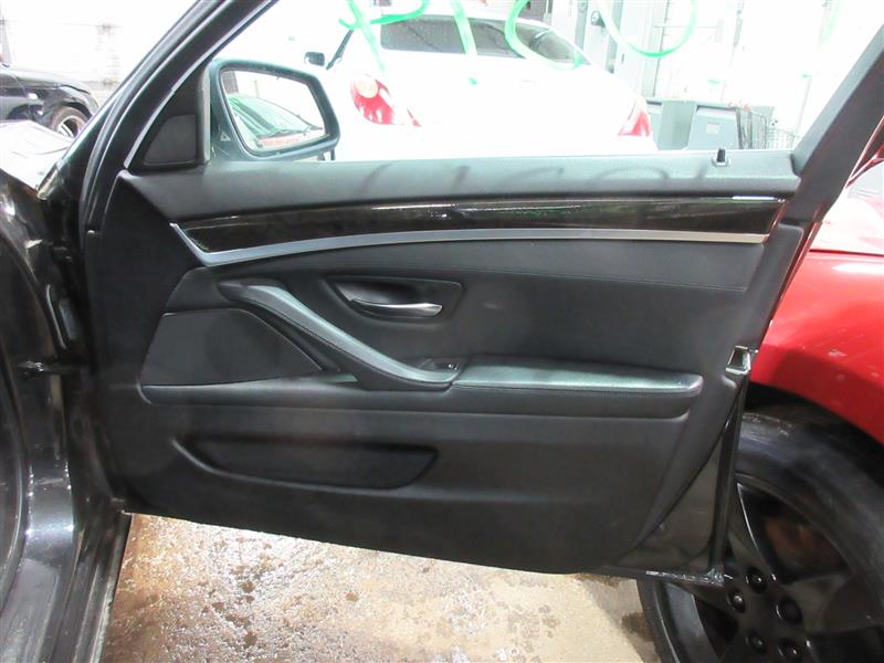 FRONT INTERIOR DOOR TRIM PANEL BMW 535i 2011 11 - 1016080