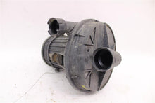 Load image into Gallery viewer, AIR INJECTION PUMP SMOG Audi TT A4 A6 Golf Toureg Jetta 00 01 02 03 04 05 - 09 - 1019730
